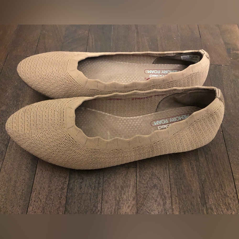 ❤️ Sketchers Cleo Flats